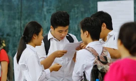 Việc đến tận tháng 3 sang năm, Sở GD&ÐT Hà Nội mới công bố môn thi thứ 4 trong cuộc đua căng thẳng vào lớp 10 sẽ gây lo lắng không cần thiết cho cả học sinh lẫn giáo viên