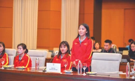 Tuyển nữ Việt Nam tại buổi gặp mặt ảnh: Như Ý 