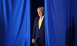 Ông Trump luôn phải đối đầu với các cáo buộc có liên quan đến cái gọi là sự can thiệp bầu cử Mỹ từ chính phủ Nga Ảnh: Reuters 