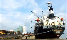 Cảng Quy Nhơn. Ảnh: Trương Ðịnh