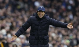 HLV Conte đạt cột mốc buồn, thừa nhận Tottenham hết cơ hội vào tốp 4 