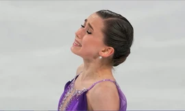 'Thiên thần nước Nga' bật khóc trong phần thi trượt băng nghệ thuật
