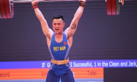 Video: Đô cử Lại Gia Thành nâng tạ 'vô đối', phá kỷ lục SEA Games