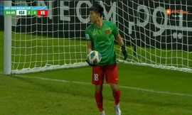 Nhâm Mạnh Dũng nói về trải nghiệm làm thủ môn bất đắc dĩ 