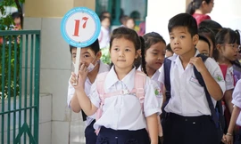 Con của người lao động các tỉnh đến TPHCM học tập được hỗ trợ gì?