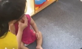 Đóng cửa cơ sở mầm non có giáo viên dúi đầu, bóp miệng bé 14 tháng tuổi