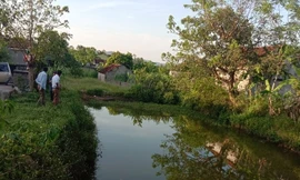 Rủ nhau tắm ao, hai chị em ruột đuối nước thương tâm