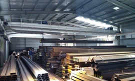 Giá sắt thép tăng cao khiến nhà thầu, chủ đầu tư điêu đứng