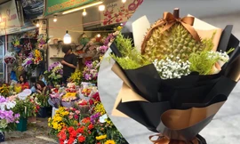Hoa tươi đìu hiu ngóng khách, 'hoa sầu riêng' gây sốt ngày 8/3