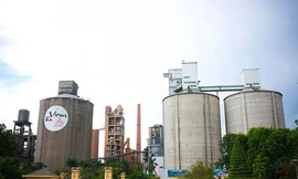 Công ty xi măng Hoàng Thạch bị phong toả vì công nhân dương tính SARS CoV-2, Bộ Xây dựng chỉ đạo gì?