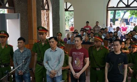 Xét xử vụ buôn bán 78 bánh heroin