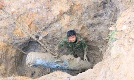 Phát hiện 2 quả bom 'khủng' sau mưa lũ ở Hà Tĩnh