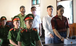 Hoãn phiên tòa đưa người trốn sang Anh do 63 nhân chứng vắng mặt