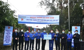 Khánh thành công trình 'Đường điện thanh niên thắp sáng làng quê'