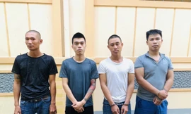 Chậm trả lãi tín dụng, nhóm đối tượng 'bắt' người về công ty đánh đập