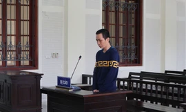 Xin tiền uống rượu bất thành, nghịch tử cầm dao đâm cha 