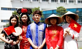 Bộ GD - ĐT khuyến cáo lưu học sinh cân nhắc khi quay trở về Việt Nam