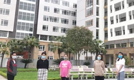 Lưu học sinh Lào tình nguyện ở lại ăn Tết Việt cùng người dân Hải Dương chống dịch