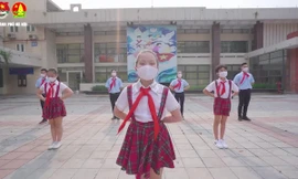 Quyết tâm đẩy lùi COVID-19 cùng MV “Bố ơi, đừng đi đâu nhé”