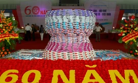 Những công trình độc đáo xếp từ sách