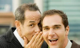 Choáng vì nghe đàn ông buôn chuyện 'tế nhị'