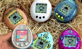 Máy nuôi thú thời Y2K "bỏ bùa mê" Gen Z: Đồ chơi giải trí kiêm phụ kiện chất