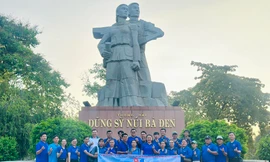Đoàn viên tham gia hoạt động về các địa chỉ đỏ, chào mừng kỷ niệm 50 năm Giải phóng miền Nam