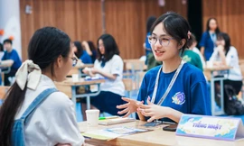 Học bá các trường chuyên Hà Nội tụ hội hỗ trợ "hậu bối" sắp vào lớp 10