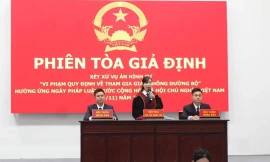 Đoàn viên thanh niên tham gia các hoạt động hướng đến ngày Pháp luật Việt Nam