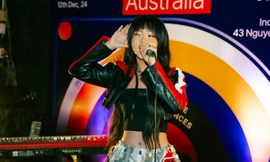 "Em Xinh" Ánh Sáng AZA bị phản ứng vì đăng lời chế bài rap của HIEUTHUHAI