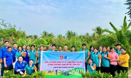 Đoàn viên thanh niên đồng loạt ra quân tuyên truyền thông điệp bảo vệ môi trường