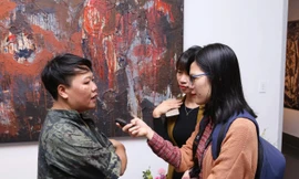 Độc đáo triển lãm tranh trừu tượng của nữ họa sĩ Trần Thị Thu
