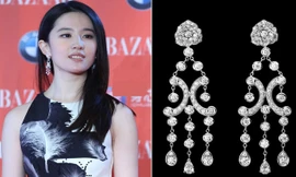 Đôi hoa tai Piaget Rose mà người đẹp đeo khi dự tiệc hồi tháng 9 có giá hơn 36.000 USD (tương đương 800 triệu đồng).