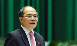 Chủ tịch QH Nguyễn Sinh Hùng.
