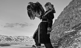 Bộ tộc huấn luyện đại bàng săn mồi sống ở một vùng hẻo lánh của Mông Cổ.