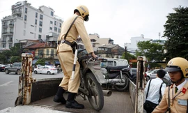 Hà Nội tiếp tục xử lý xe 3 bánh, 'cà tàng' nguy hiểm