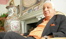 Monzer al-Kassar tại lâu đài của mình ở Marbella, Tây Ban Nha.