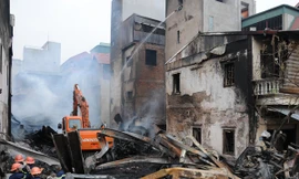 Điều tra, xử lý vụ cháy nhà 5 tầng