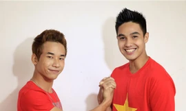 Hotboy Baggio (phải) bị chỉ trích quá nóng nảy