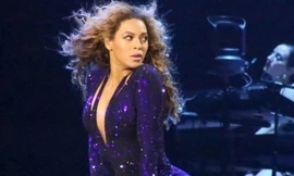 Beyonce nổi giận vì bị sàm sỡ trên sân khấu