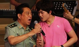 Con của tướng hầu tòa với cáo buộc hiếp dâm