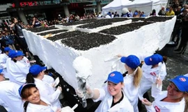 Kỷ lục bánh kem lớn nhất thế giới