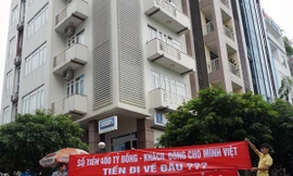Nhiều khách hàng vây trụ sở, nhưng chủ dự án đã biến mất