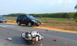 Hiện trường vụ 2 xe máy tông nhau