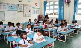 Học sinh nghèo vùng khó khăn của tỉnh Kon Tum được hỗ trợ gạo 