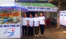 Quán cơm-bánh mì 5000 đầu tiên ở Kon Tum