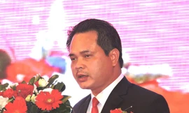 Ông Vương Hồng Lĩnh-Giám đốc Agribank Đắk Lắk phát biểu tại lễ kỷ niệm 30 năm thành lập