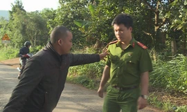 Công an huyện Krông Năng đang thực nghiệm hiện trường