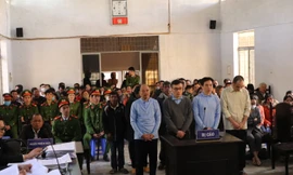 Các bị cáo tại phiên xét xử hình sự sơ thẩm