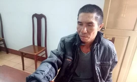 Hùng tại cơ quan điều tra